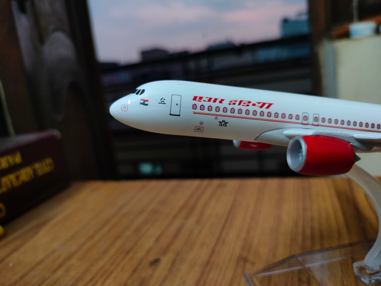 Air India A321 Aircraft Model – Old Livery – 16cm Die-Cast Metal – Vintage Collectible Plane