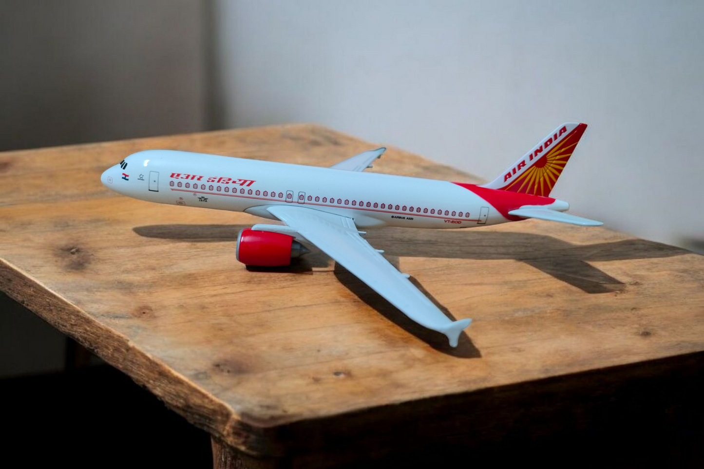 Air India A321 Aircraft Model – Old Livery – 16cm Die-Cast Metal – Vintage Collectible Plane